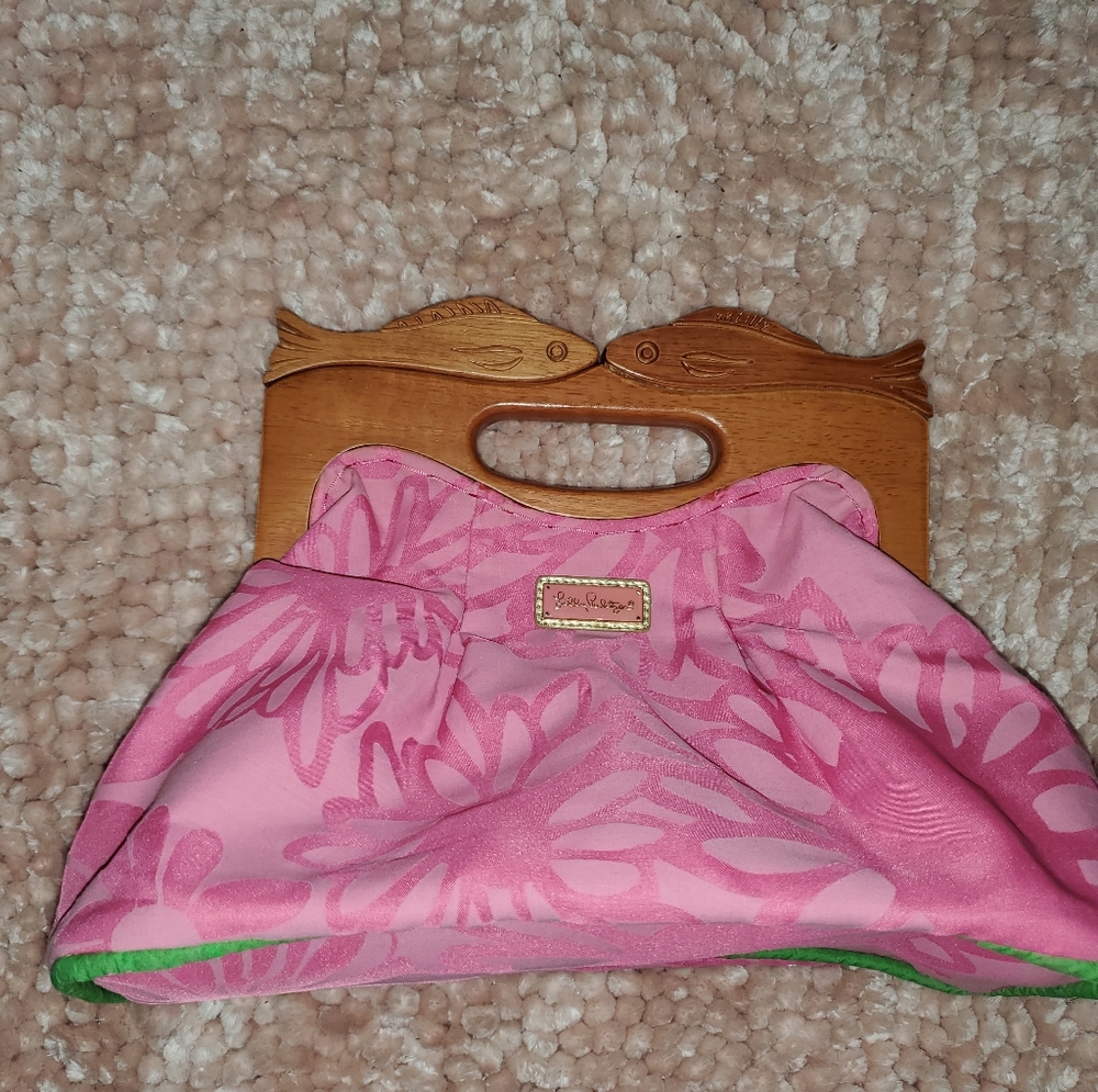 Lilly pulitzer clutch with wooden fish handle.